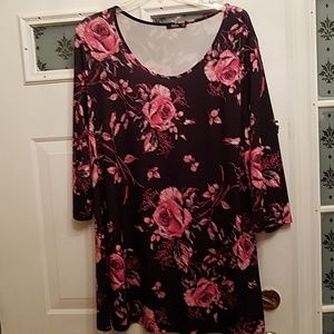 Floral tunic length top